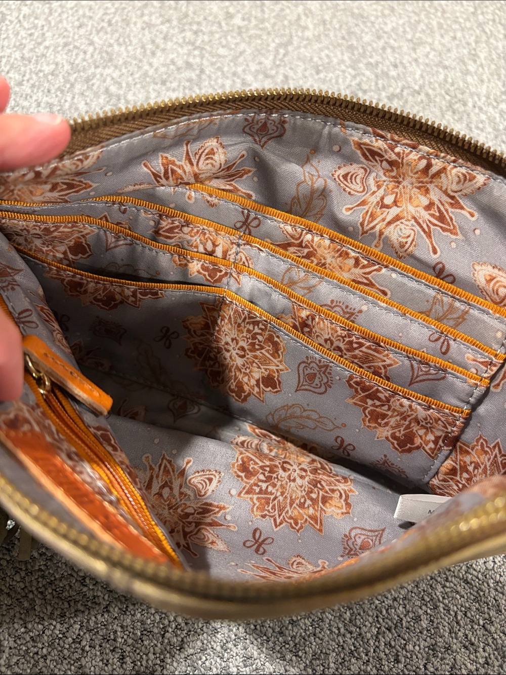 HOBO wristlet - Picture 8 of 11